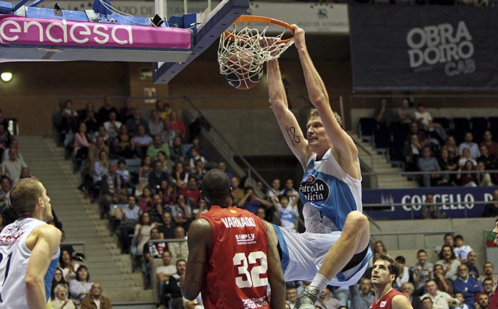 En este momento estás viendo Arabet regala entradas para ver el Basket Zaragoza – Mombus Obradoiro