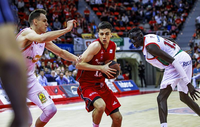 Lee más sobre el artículo Arabet regala entradas para ver el partido del Basket Zaragoza contra el Barça